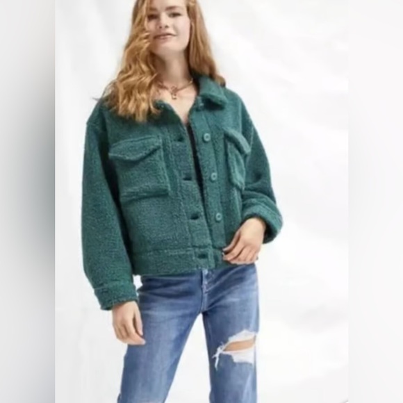 American Eagle Cropped Sherpa Shacket Oversized - Picture 2 of 16